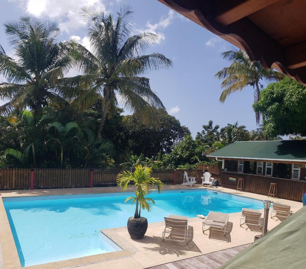 Les Bananes Vertes Ecolodges Saint-Claude Zewnętrze zdjęcie